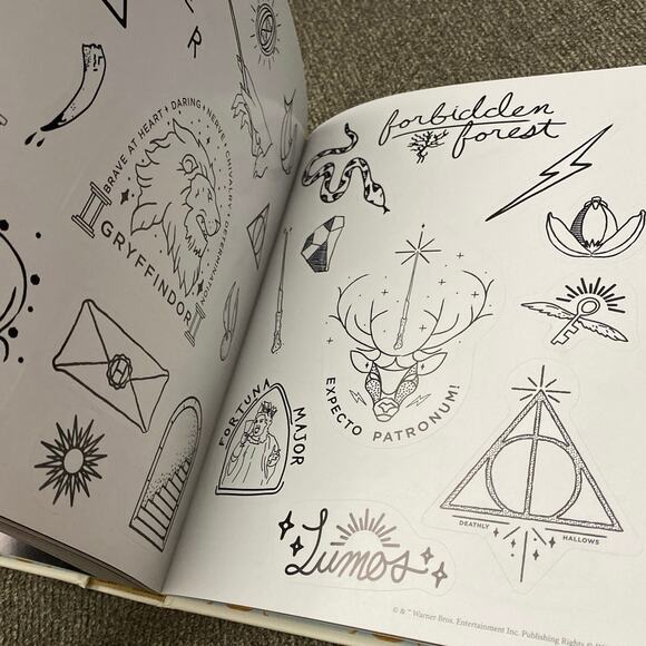 Harry Potter World of Stickers Hardback Book Hardcover Art From Wizarding World - Picture 9 of 14